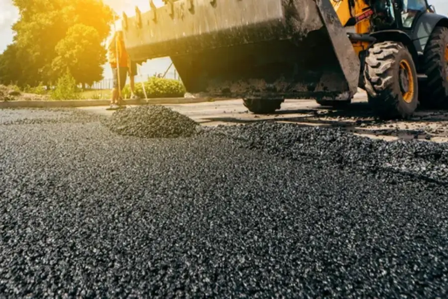 How Asphalt Paving Improves Driveway Durability in Bullhead City, AZ